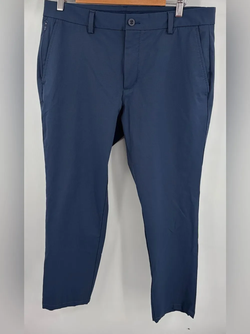 Vineyard Vines on the go performance navy golf pant men’s 34 athletic chino
